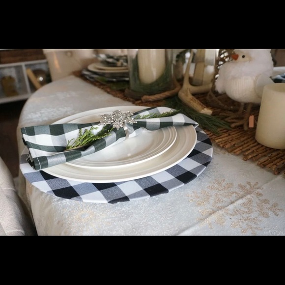 8 new buffalo check farmhouse chargers plates - Picture 2 of 6